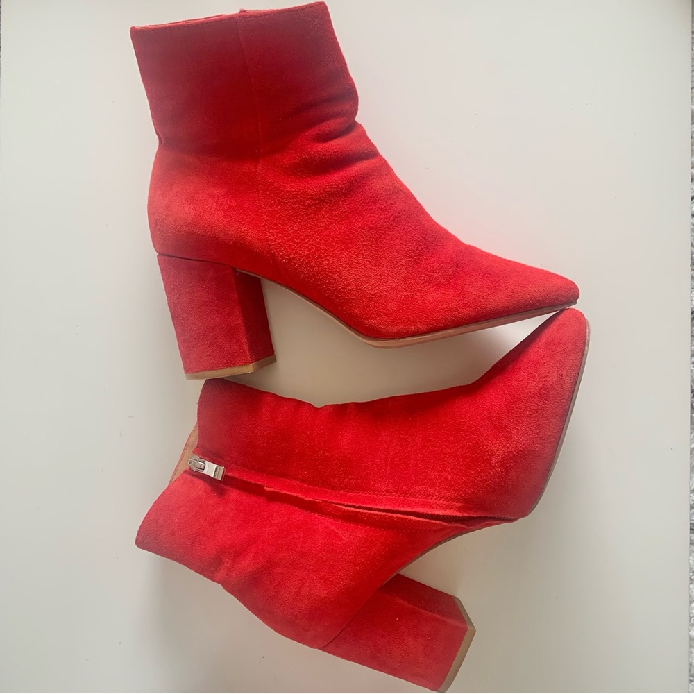 Halogen Abbi Red Suede Block Heel Ankle Booties - Picture 3 of 10